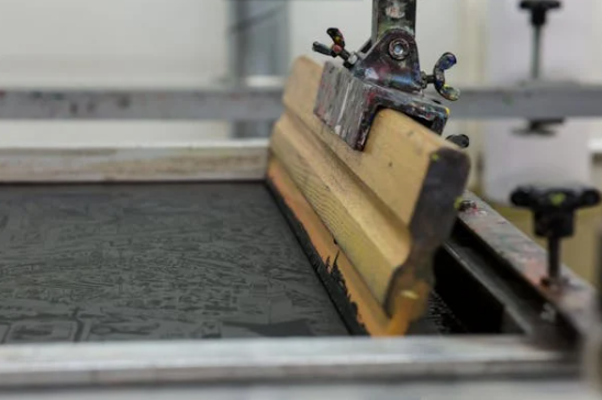 Diferencias entre Impresión Digital y Offset: Cuándo usar una u otra y por qué