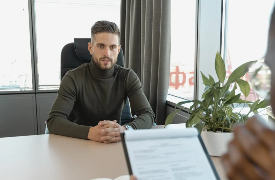 Guía Definitiva para Estudiantes: Prepara y Supera Entrevistas de Prácticas y Primer Empleo